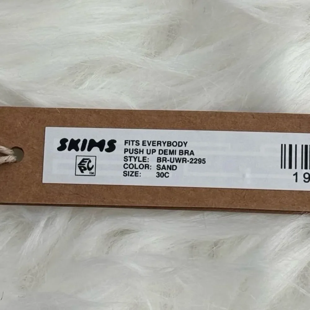 Skims Fits Everybody Push Up Demi Bra Sand Size 30C - Picture 7 of 7
